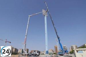 Inician labores para derribar las torres de iluminación de la vieja Romareda.