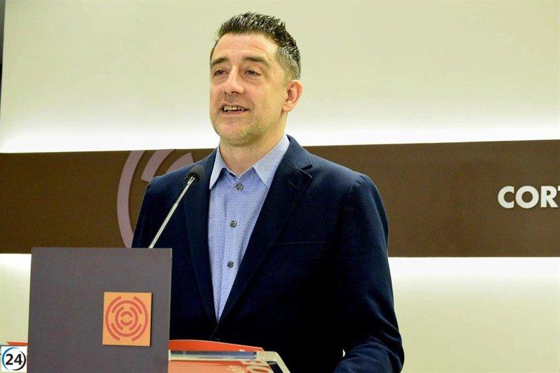 PSOE exige a Azcón que frene recortes en sanidad pública y corrija la disminución de calidad.