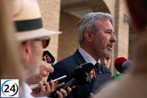 Azcón critica las afirmaciones de Sánchez en TVE como incompatibles con la democracia.
