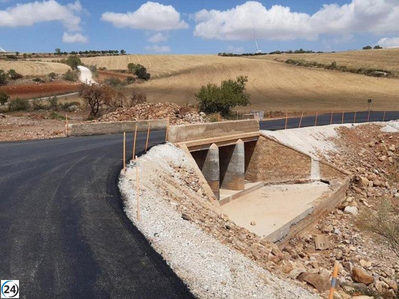 Finalizan las obras de restauración en la A-1506 tras las tormentas entre Letux y Herrera de los Navarros.