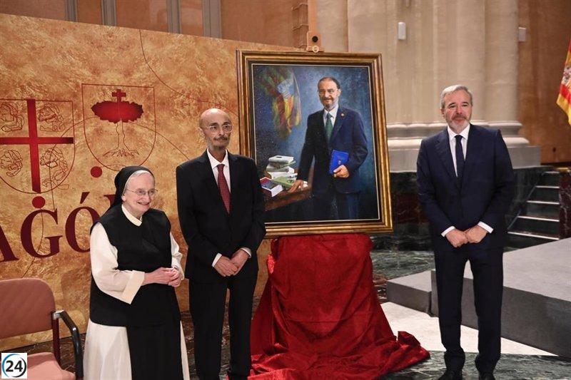 Azcón aplaude la decisión de dedicar una calle a Javier Lambán en Zaragoza.