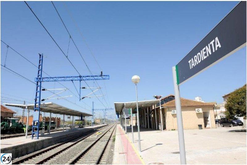 Gobierno analiza soluciones para potenciar el transporte ferroviario de carga entre Aragón y Cataluña.