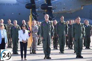 El Rey asiste al European Tactical Airlift Centre en Zaragoza en su debut en el evento.