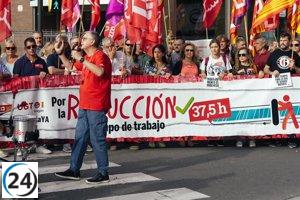 Sindicatos presionan por la discusión de la jornada laboral y amenazan con protestas ante un posible estancamiento.