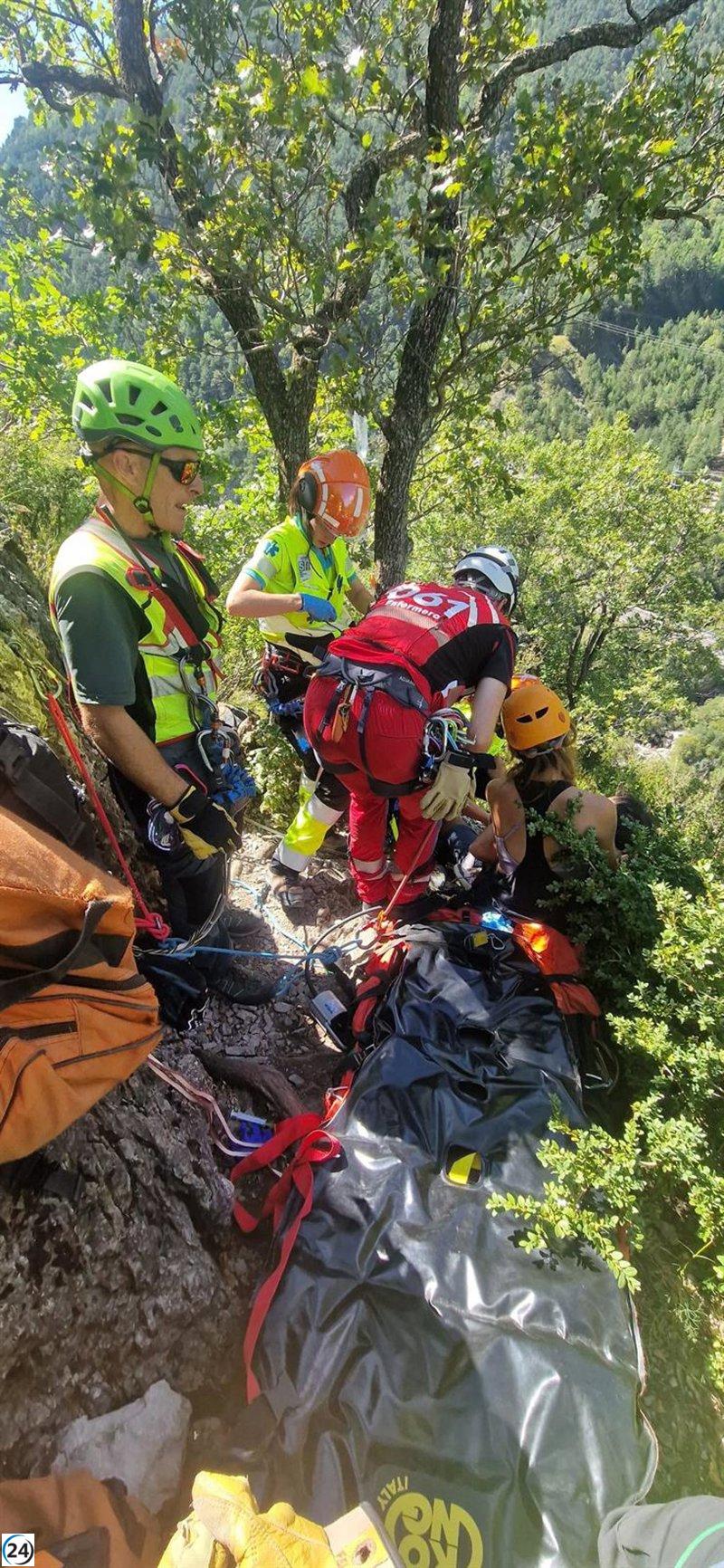Guardia Civil realiza 12 rescates en los Pirineos, incluidos tres en el glaciar del Aneto.