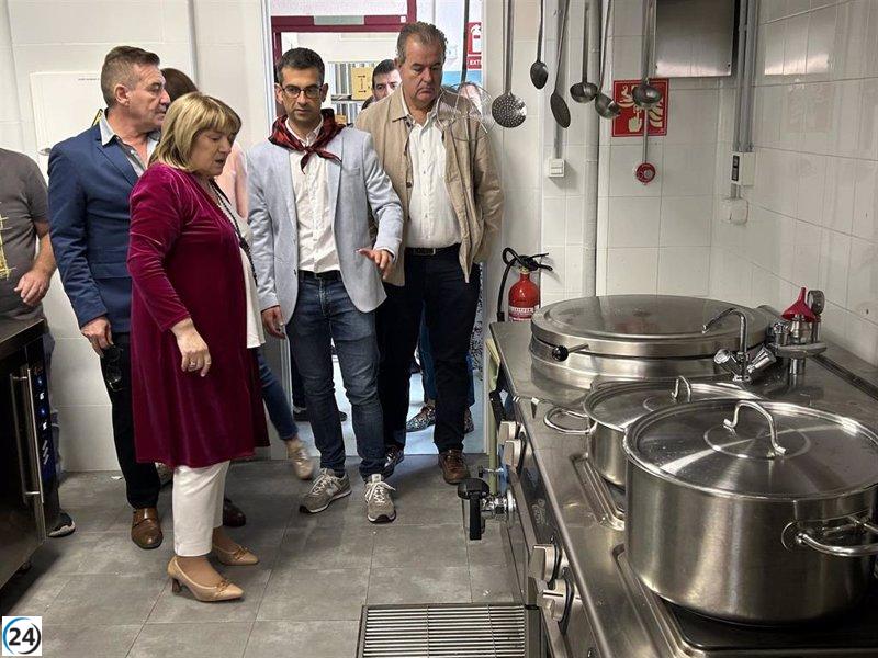Hernández solicita respaldo para el presupuesto 2026 y expansión de cocinas escolares.