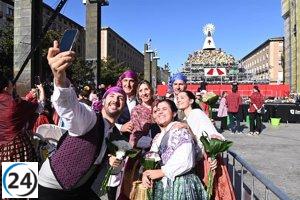 La alcaldesa de Zaragoza celebra el apoyo popular en unas fiestas del Pilar históricas.