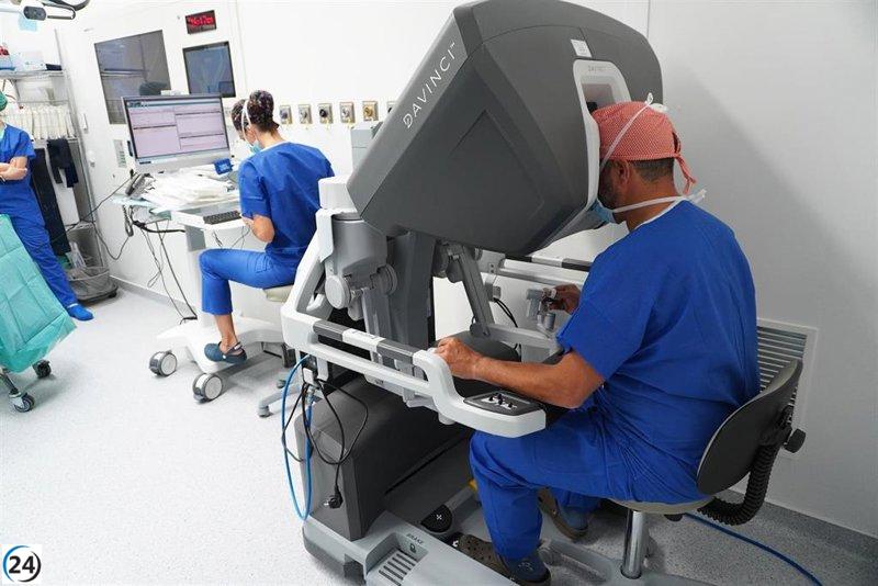 El Hospital Universitario Quirónsalud adquiere un avanzado robot Da Vinci Xi con visión mejorada.