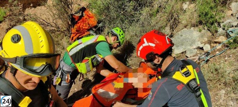 Operativo exitoso salva a un senderista de 63 años en el río Ebrón, Teruel.