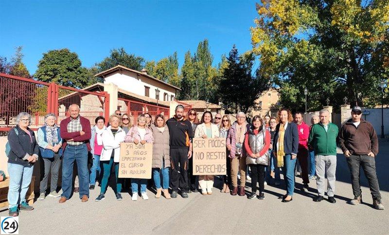 El PSOE denuncia la falta de apoyo educativo en el colegio de Rubielos de Mora por los recientes recortes.