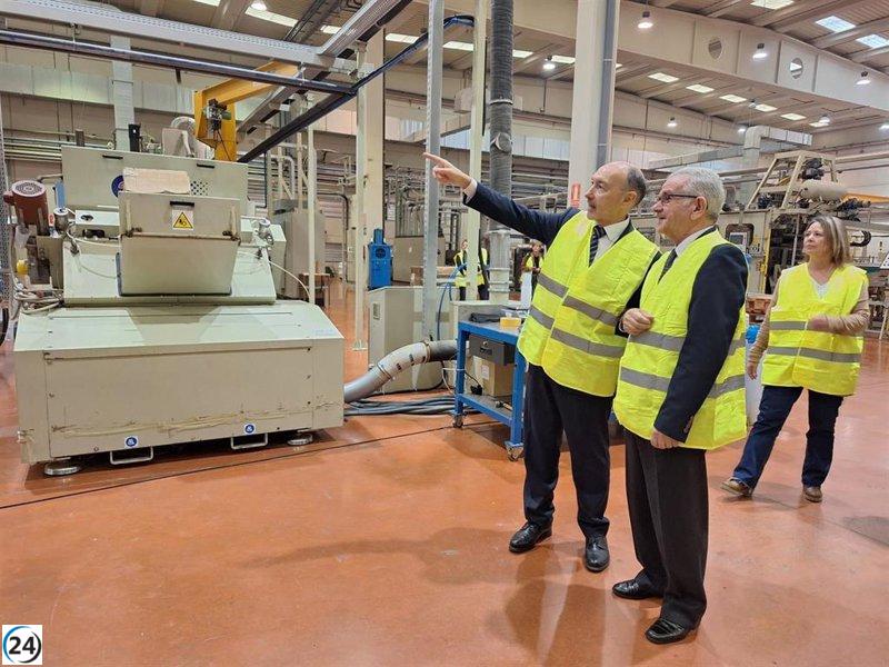 Beltrán denuncia que los centros de datos buscan aprovechar los recursos hídricos y energéticos de Aragón sin regulación.