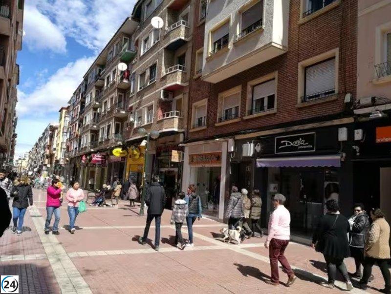 Arresto por robo de tarjetas a ancianos y mujeres, con cargos fraudulentos asociados.