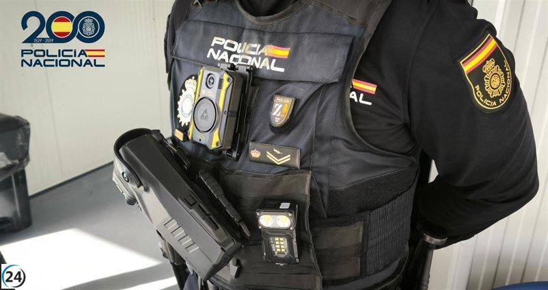 Policía Nacional deporta a marroquí por traficar con teléfonos robados.