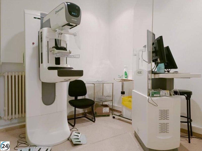 El Hospital Nuestra Señora de Gracia en Zaragoza actualiza su equipo de mamografías para la detección del cáncer de mama.