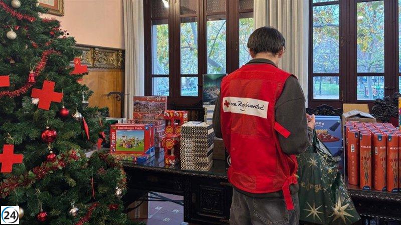 Cruz Roja beneficia a 890 familias en Zaragoza con su iniciativa 'Juguetes que Educantan'.