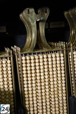 Aragoneses apuestan por la fortuna en el Sorteo de Navidad, invirtiendo un promedio de 102,15 euros este lunes.