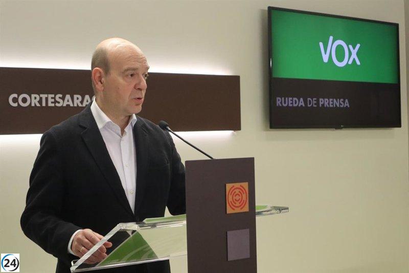 Morón (Vox) estima en más de 10 millones el gasto médico por la inmigración ilegal.