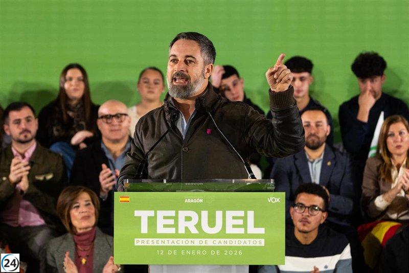 Abascal arranca su precampaña en Aragón, señalando al bipartidismo como culpable de la despoblación en España.
