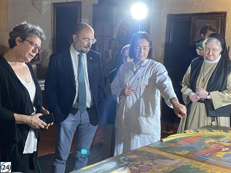Lambán visita restauración de retablo en Monasterio de las Canonesas.