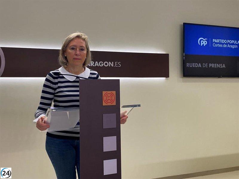 Cortés del PP critica la gestión del consejero Faci en educación.