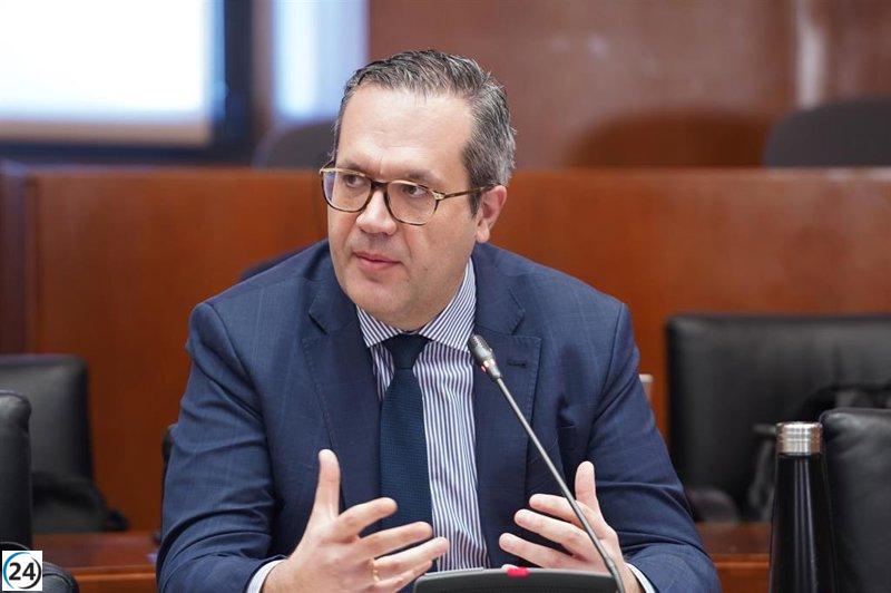 Ortas (Cs) acusa al PSOE de jugar con la unión de estaciones.