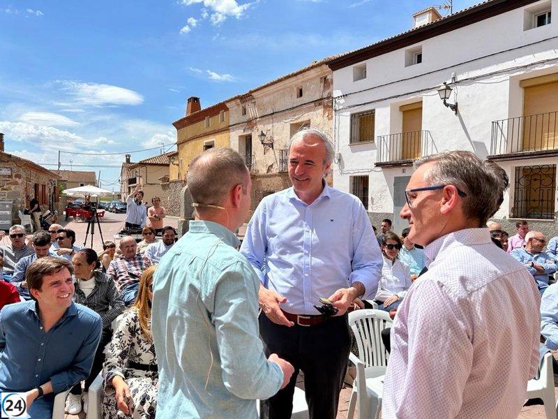 Azcón propone línea de ayudas empresariales al 20% para combatir despoblación.