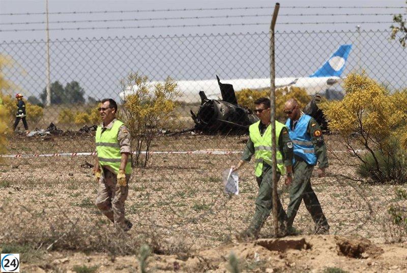 Piloto del avión F-18 estrellado en Zaragoza se lesiona, pero su vida no está en riesgo.