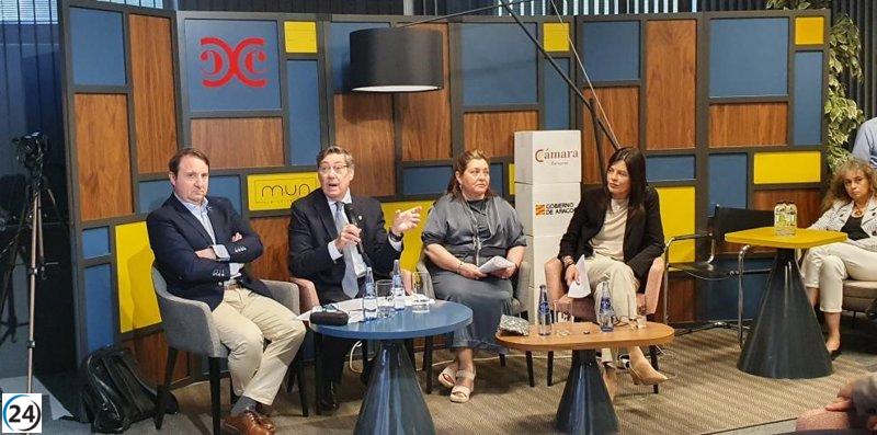 Aliaga asiste a Foro Empresarial de Tecnología Automotriz.
