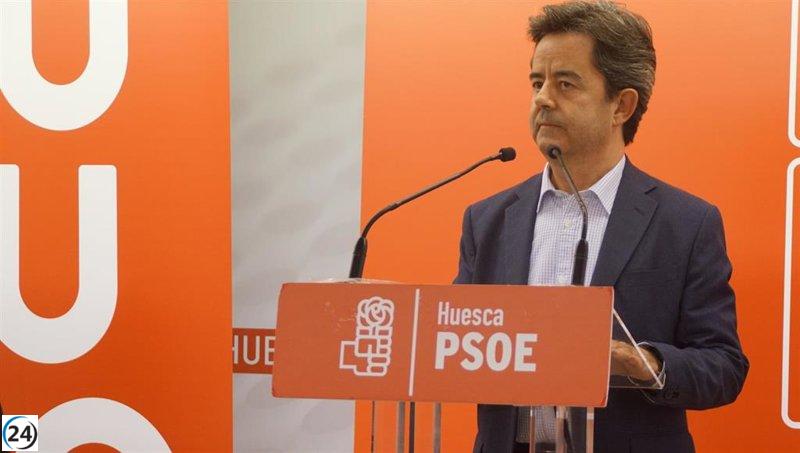 Luis Felipe (PSOE) evita responder sobre su futuro después de perder la Alcaldía de Huesca.