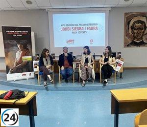 Sara Vaquero, de Zaragoza, gana Premio Jordi Sierra i Fabra y celebra la oportunidad.