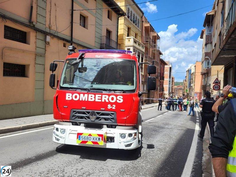Unidad canina inspeccionará restos del edificio en Teruel para confirmar ausencia de víctimas.