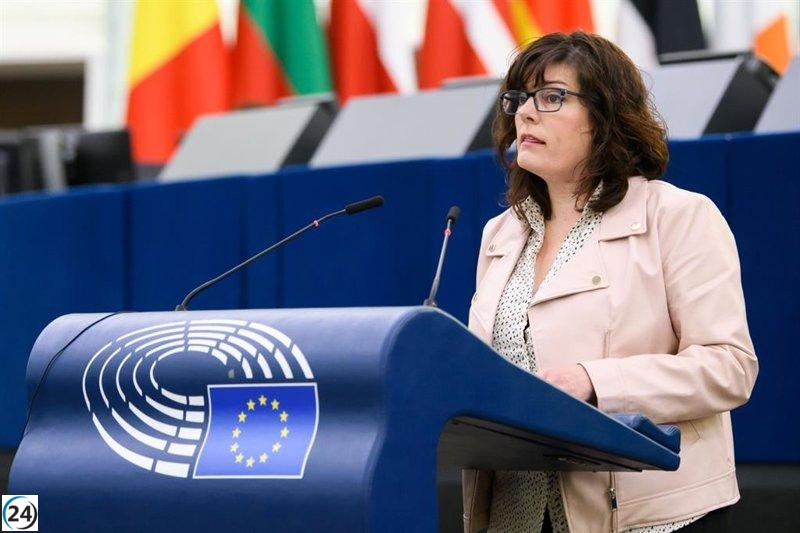 Eurodiputada del PSOE propone reembolso de vuelos cancelados en pandemia.