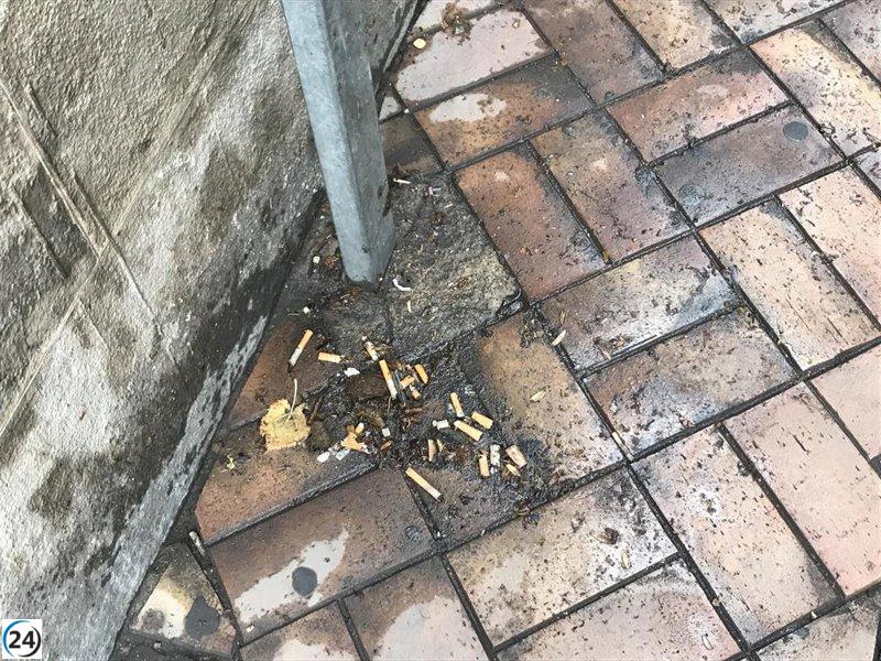 Nueva ordenanza en Zaragoza multa por tirar colillas en la calle.