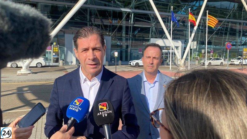 VOX exige un impulso económico en el Aeropuerto de Zaragoza.