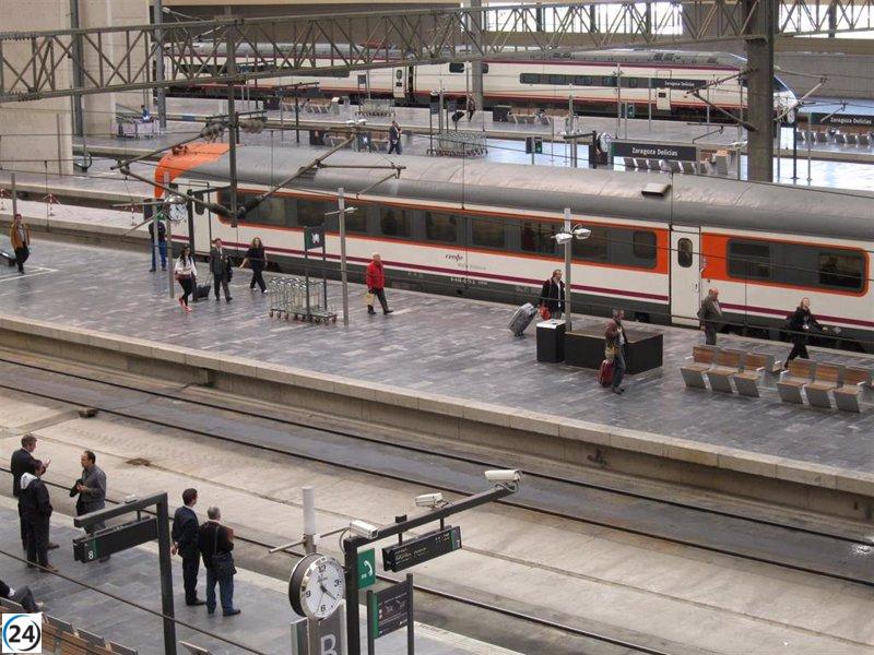 Incendio en tren Lérida-Zaragoza: Evacuan a 35 personas sin daños personales.