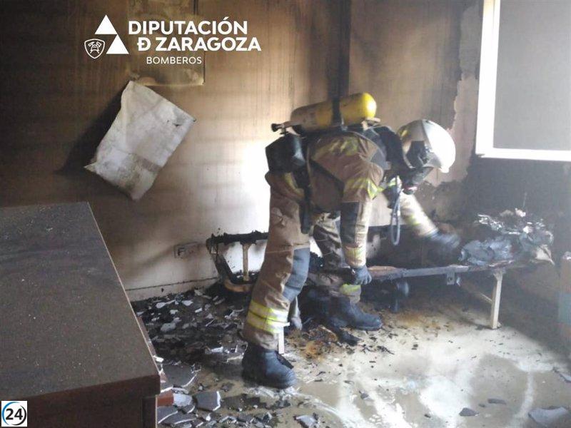 Trágico incendio en residencia de mayores de Sádaba (Zaragoza) obliga a realojar temporalmente a una docena de usuarios.