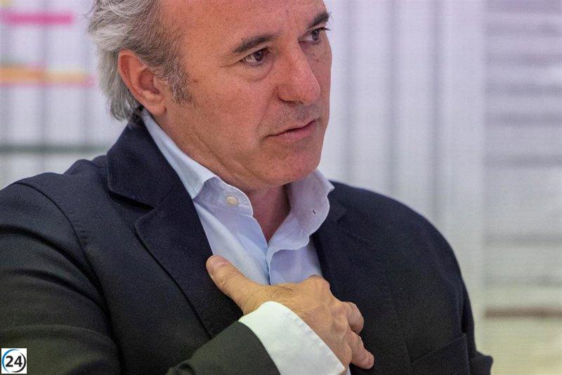 Azcón denuncia que los ausentes en la jura de la Constitución por la princesa Leonor buscan socavar la democracia.