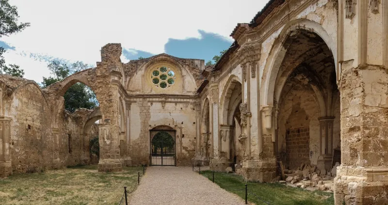 La historia del Monasterio de Piedra