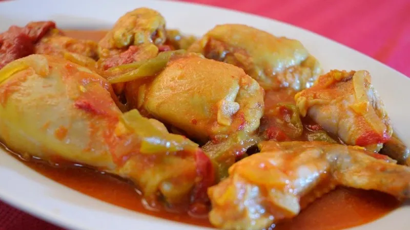 El pollo al chilindrón, un clásico de la gastronomía de Aragón