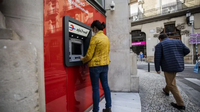Los aragoneses, entre los que más ahorran durante la pandemia según el Banco de España